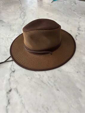 Overland Mesh Safari Hat